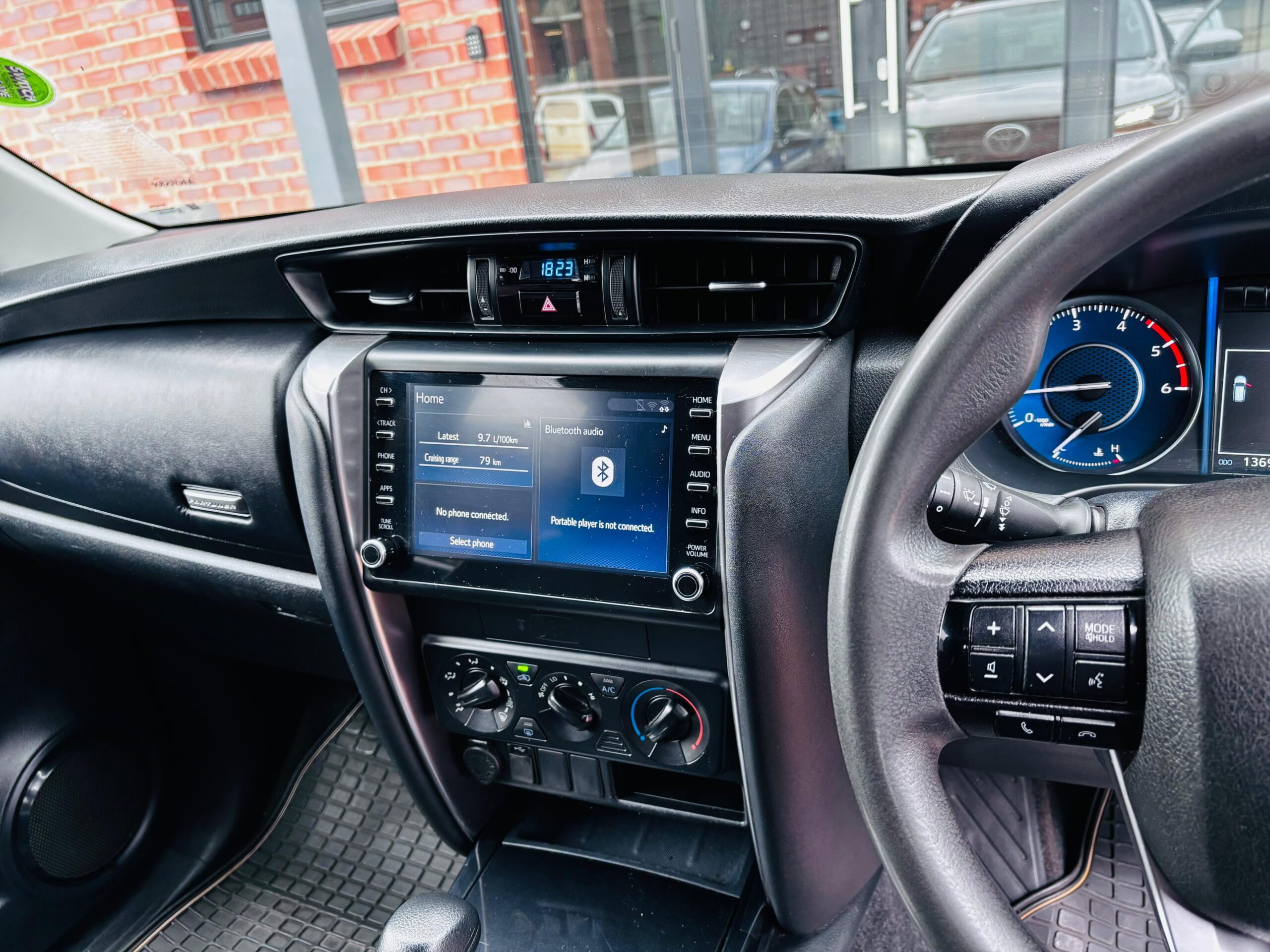 
								2022 Toyota Fortuner 2.4 GD-6 Auto full									