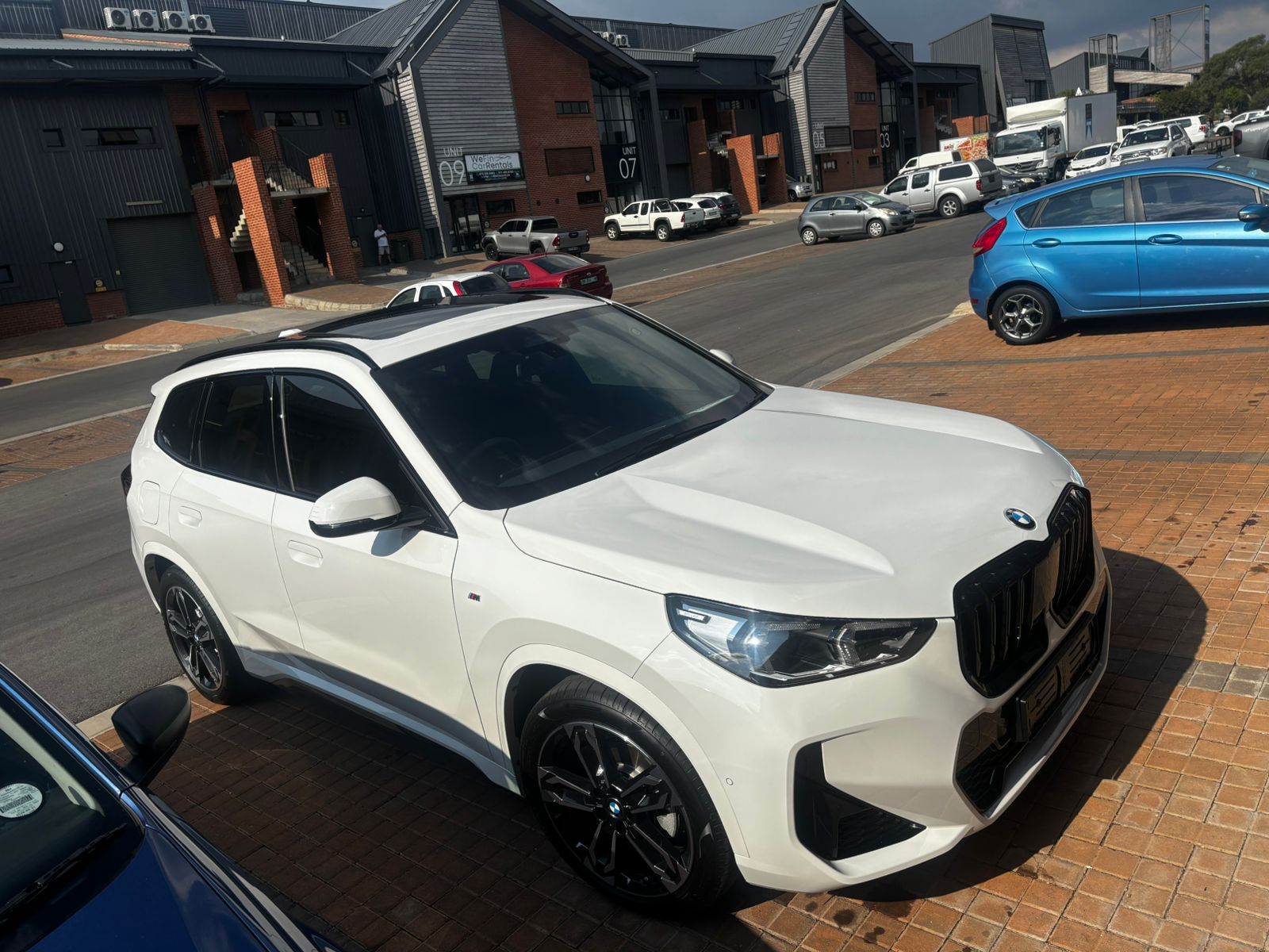 
								Bmw x1 drive 18d full									
