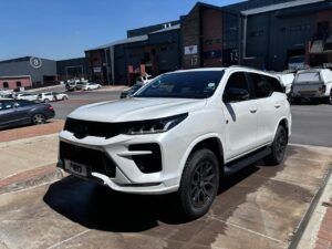 Toyota Fortuner GR-S