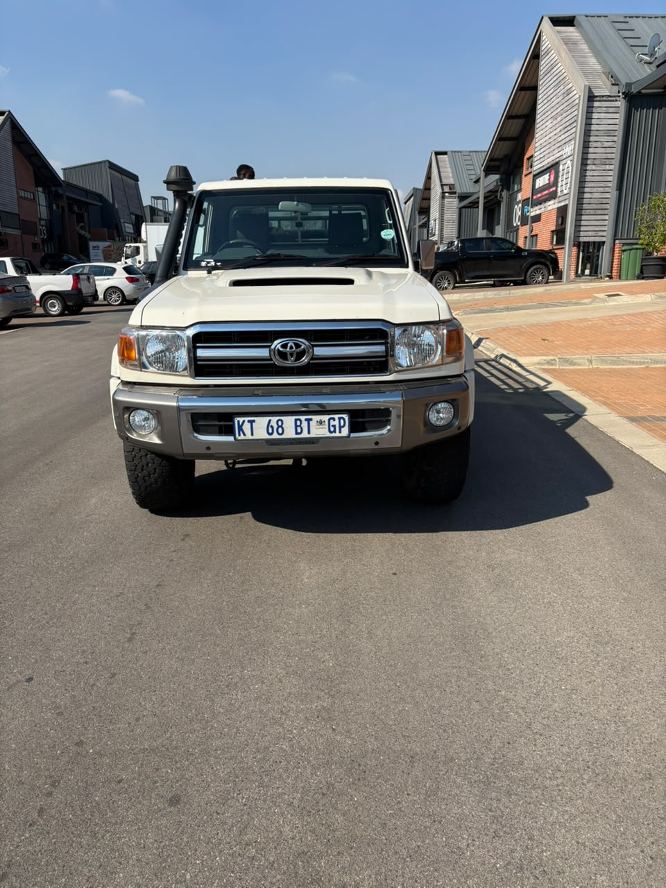 
								2018 Land Cruiser 79 series full									